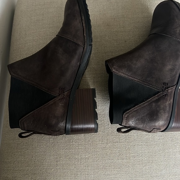SORREL women leather chocolate brown heeled booties size 10 - Picture 4 of 8